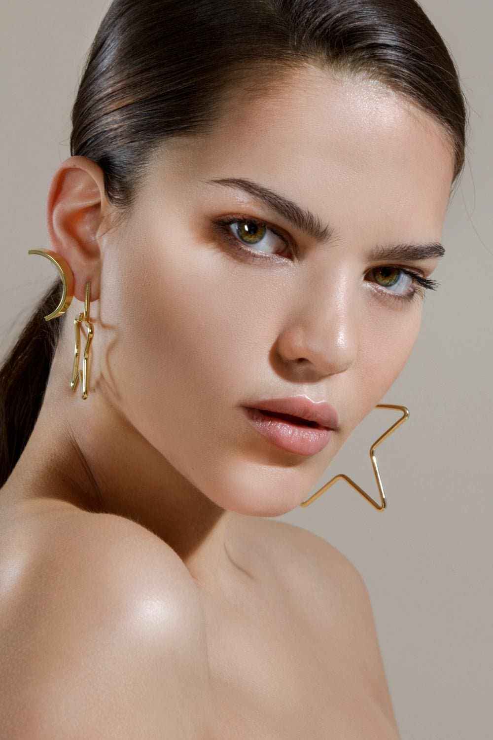 Medium Full Star Earrings