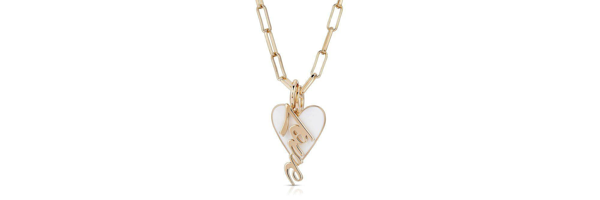 Gold chain necklace with Helena pendant, perfect gift for Valentine’s Day.