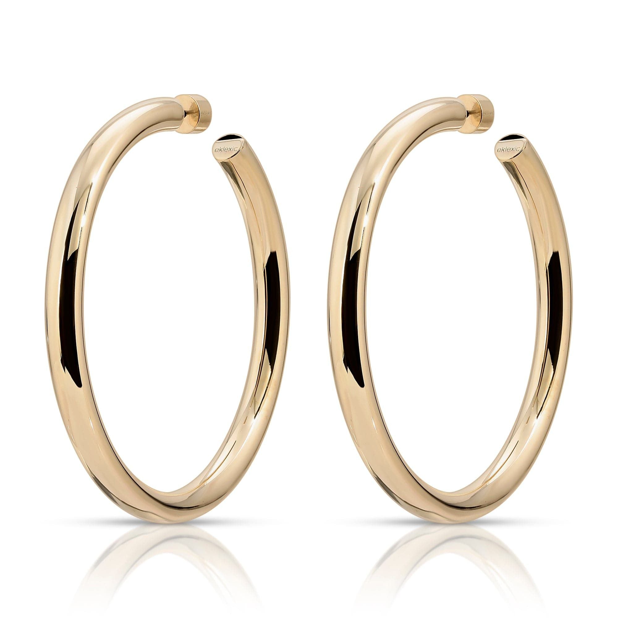 Gold hoop earrings from the 2.5’’ Kelly Hoops collection for elegant style