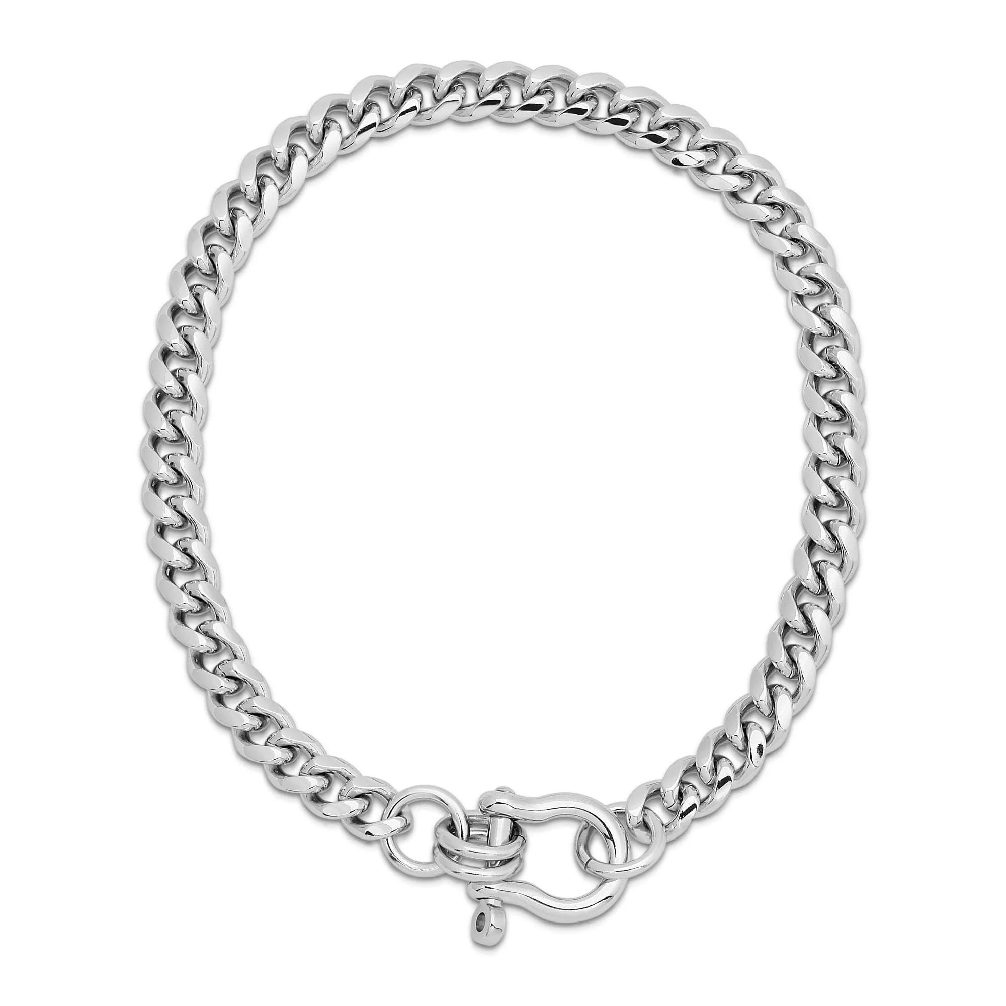 Anouk Necklace with silver curb chain and shackle clasp for a stylish look