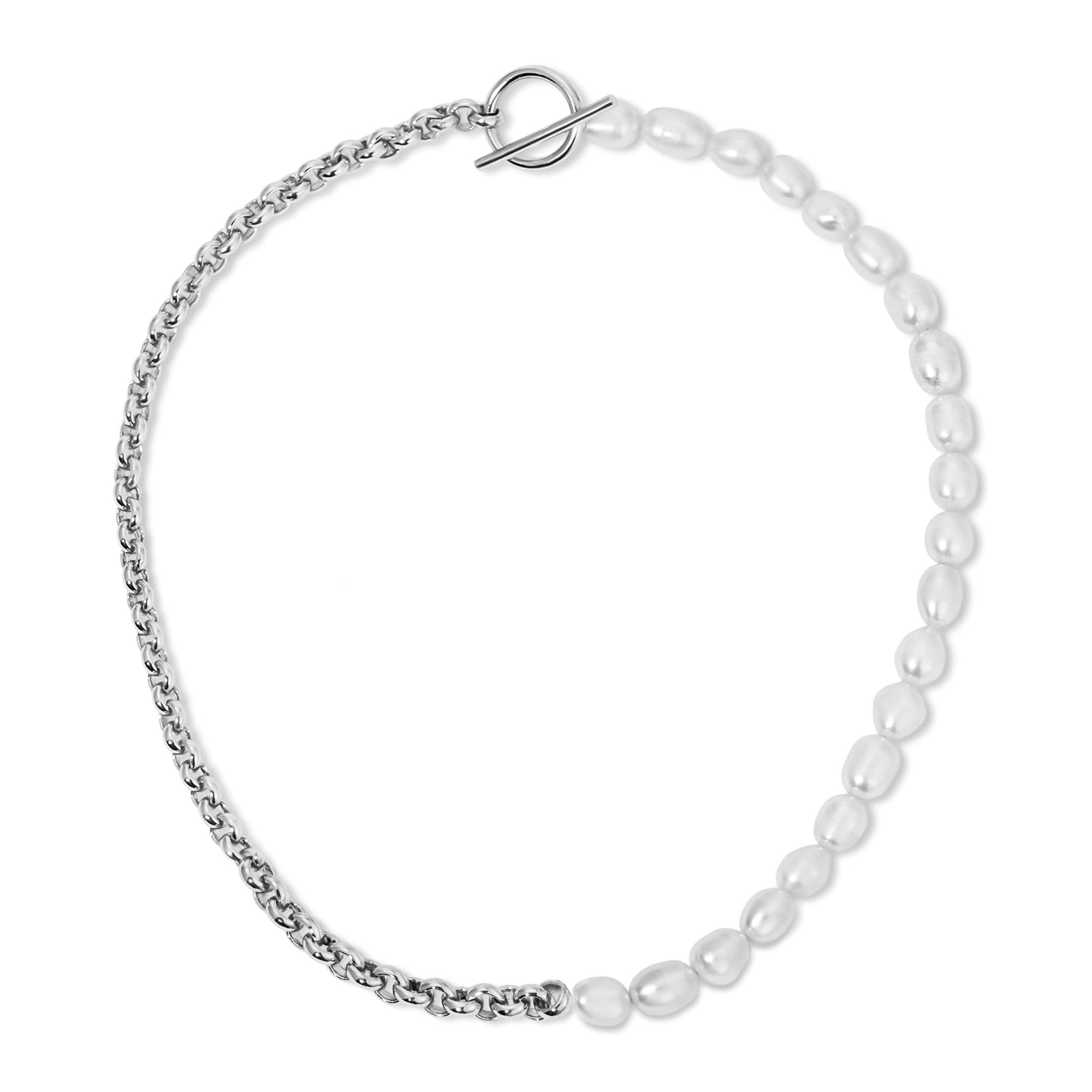 Rosie Necklace featuring a silver chain and 7-8mm pearl for elegant jewelry style