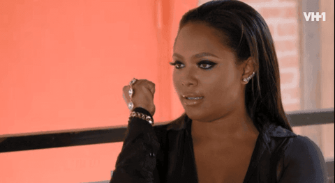 Teairra Mari showcasing Eklexic Florence handchain on Love & Hip-Hop Hollywood episode 204